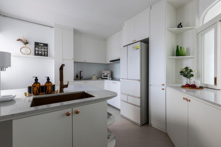 "HDB Design– WHITE MINIMALIST @ BUKIT BATOK - 13"